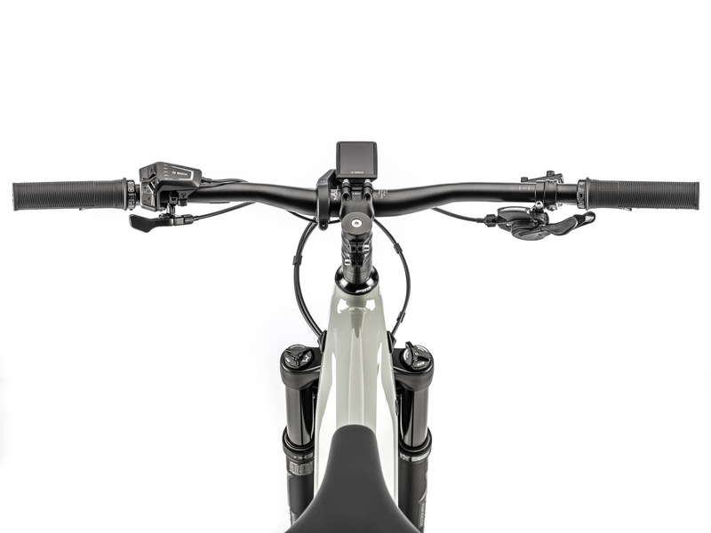 moustache-samedi-27-off-4-silver_o