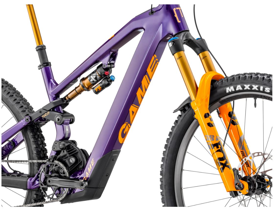 moustache-samedi-29-game-160-9-600-launch-ed_2_o