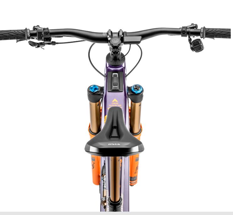 moustache-samedi-29-game-160-9-600-launch-ed_3_o