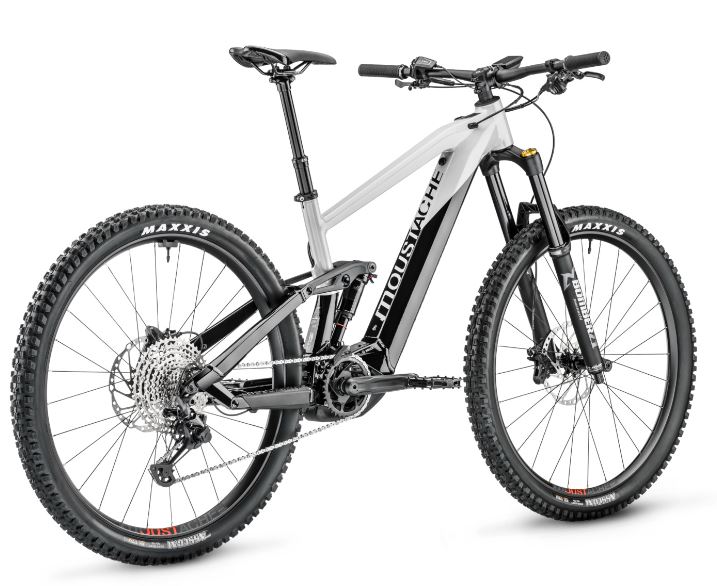 moustache-samedi-29-game-5-cool-grey_5_o