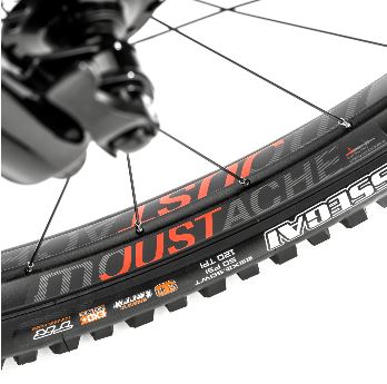 moustache-samedi-29-trail-7-metalic-red_1_o