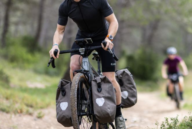 moustache-samedi-dimanche-29-4-gravel-eq-pebble-grey_1_o