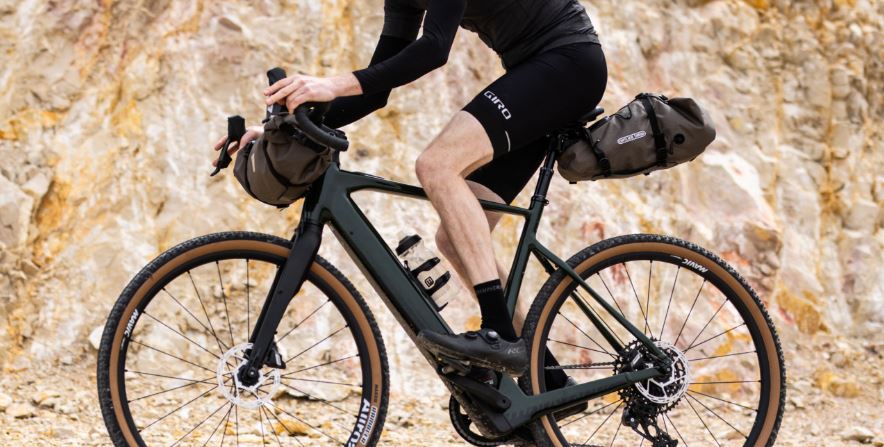 moustache-samedi-dimanche-29-6-gravel-fir-green_4_o