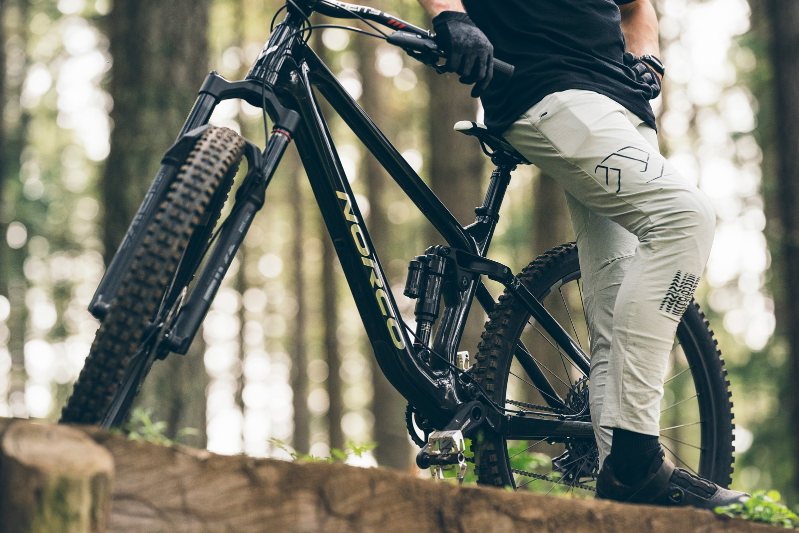 norco-fluid-c2-black-chrome-29_1_o