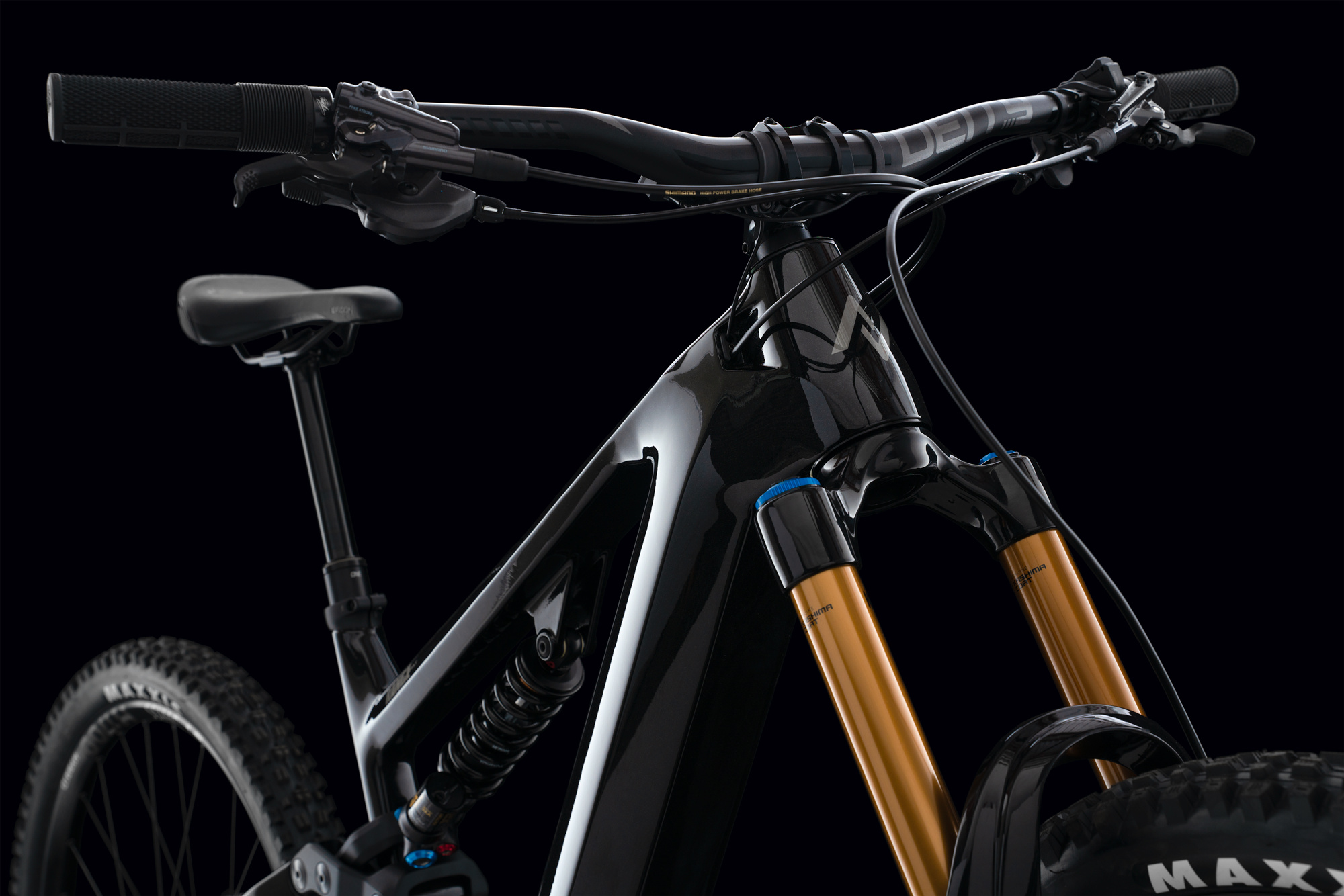 norco-range-vlt-c1-b32-black-29_3_o