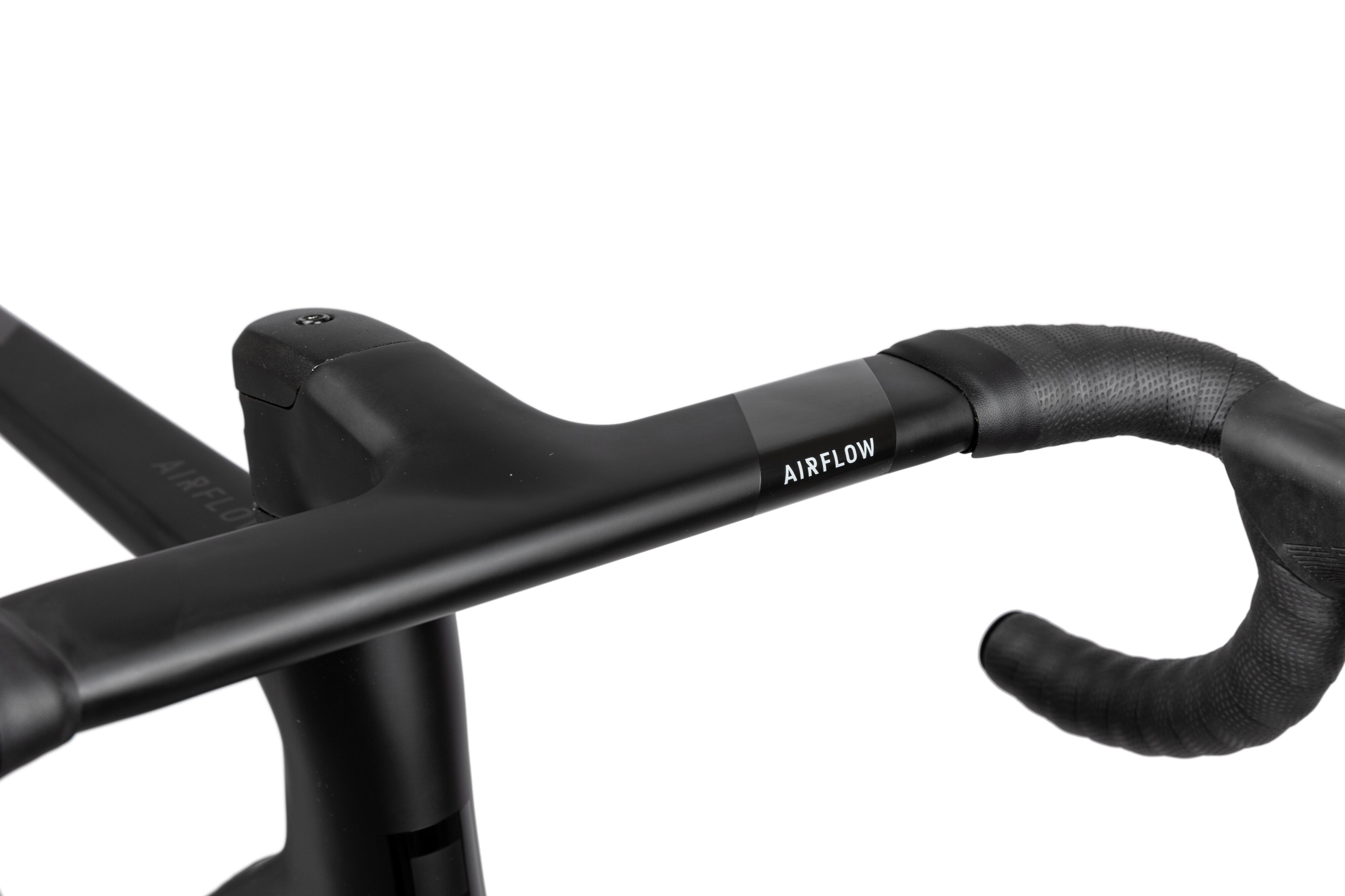 pells-airflow-1-night-black-matt-black_5_o-scaled