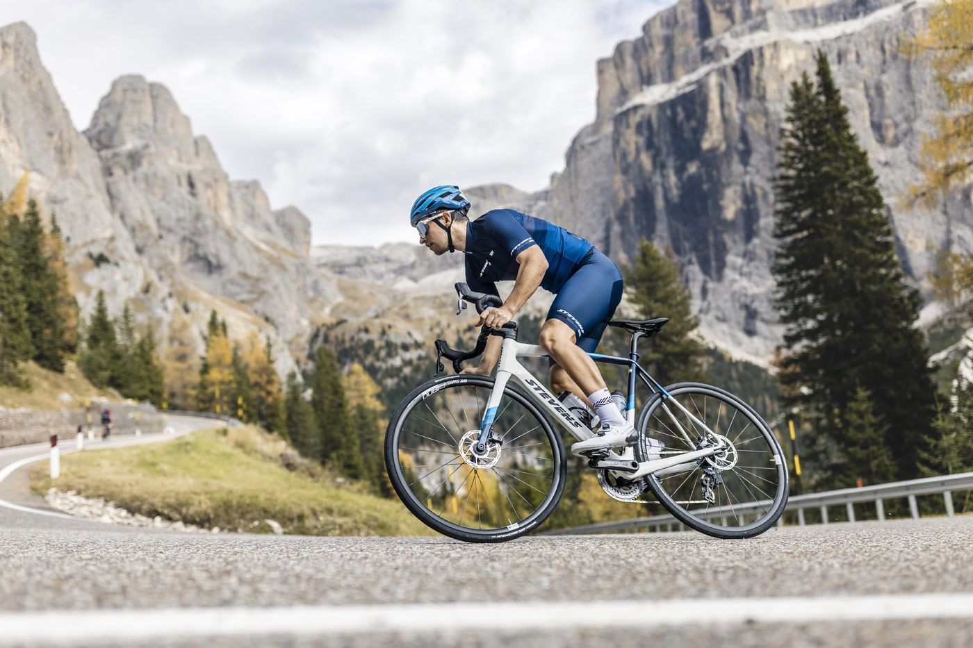 stevens-izoard-pro-disc-carrara-white-blue_2_o